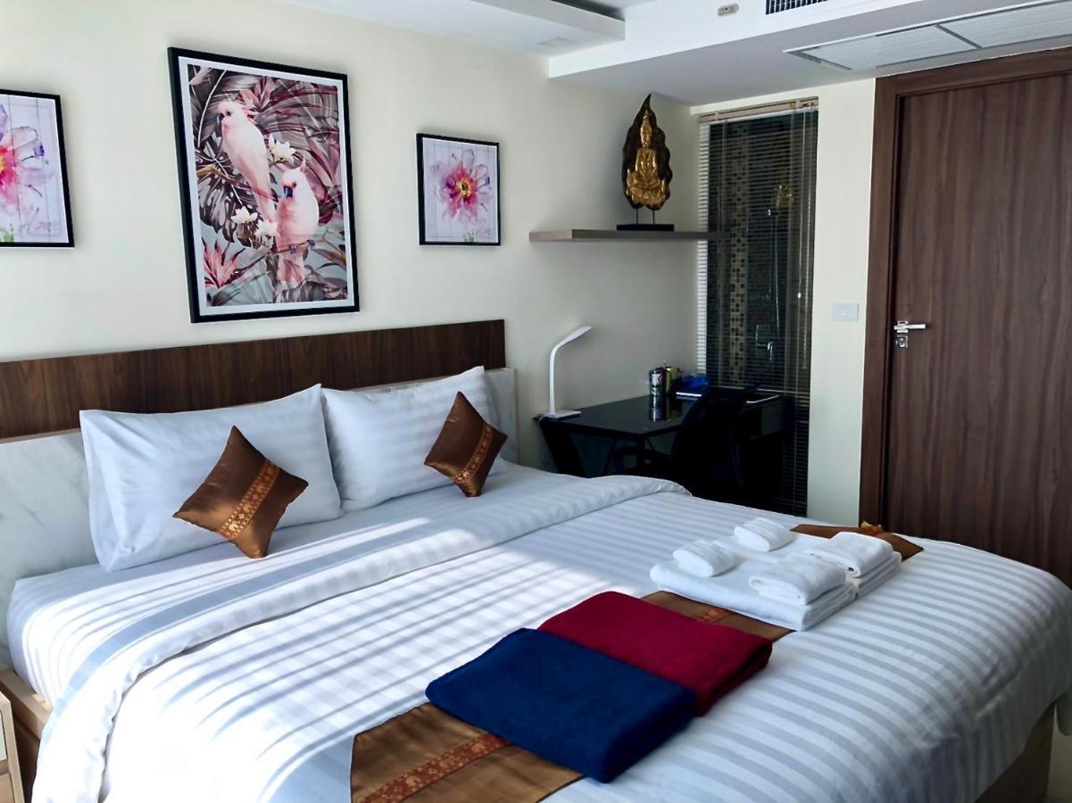 Luxury Business Suits In Grand Avenue By Pattaya City Estates Luaran gambar