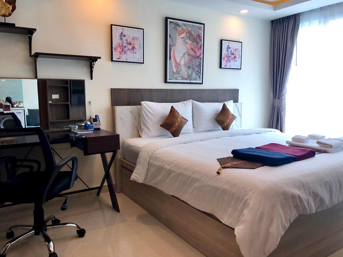 Luxury Business Suits In Grand Avenue By Pattaya City Estates Luaran gambar
