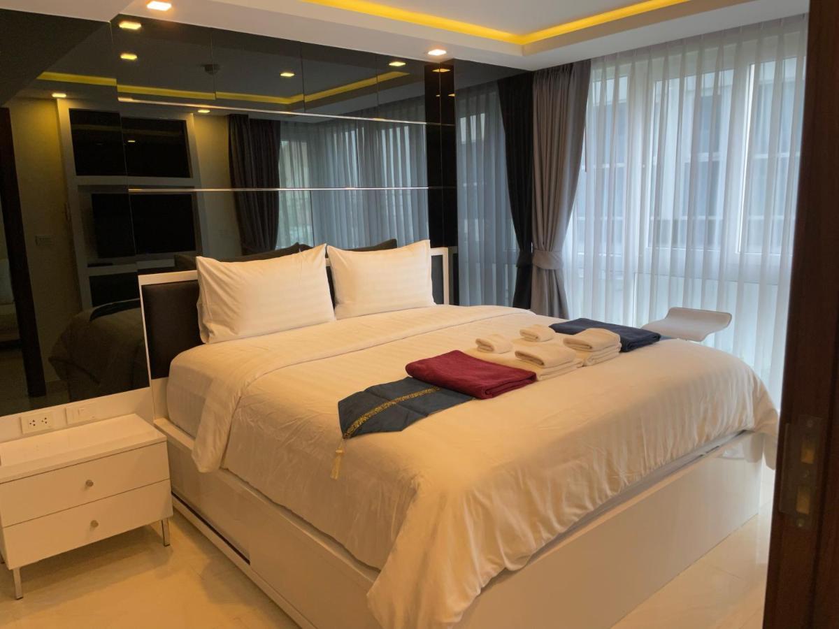 Luxury Business Suits In Grand Avenue By Pattaya City Estates Luaran gambar