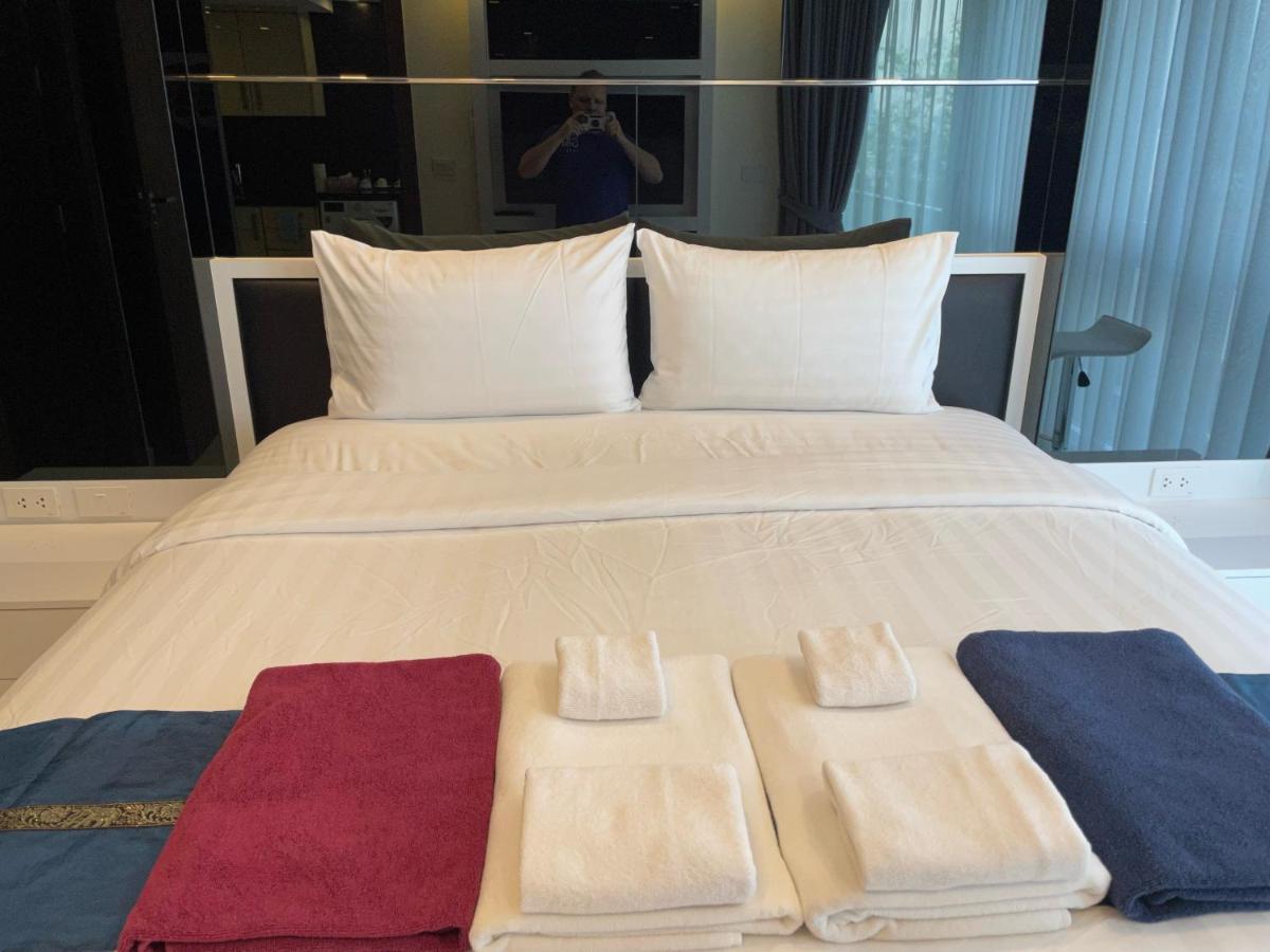 Luxury Business Suits In Grand Avenue By Pattaya City Estates Luaran gambar