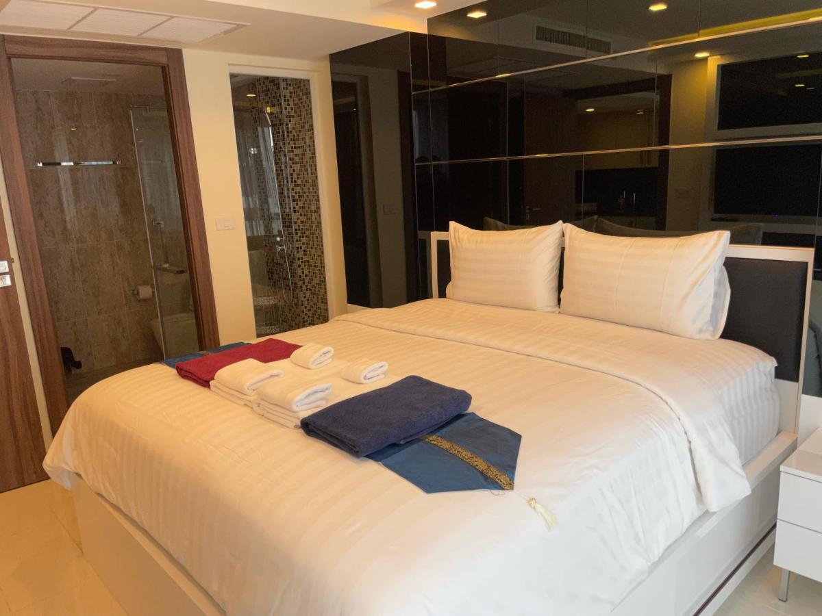 Luxury Business Suits In Grand Avenue By Pattaya City Estates Luaran gambar