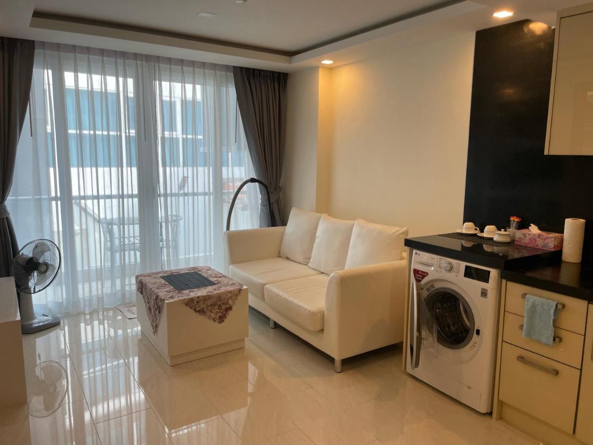 Luxury Business Suits In Grand Avenue By Pattaya City Estates Luaran gambar