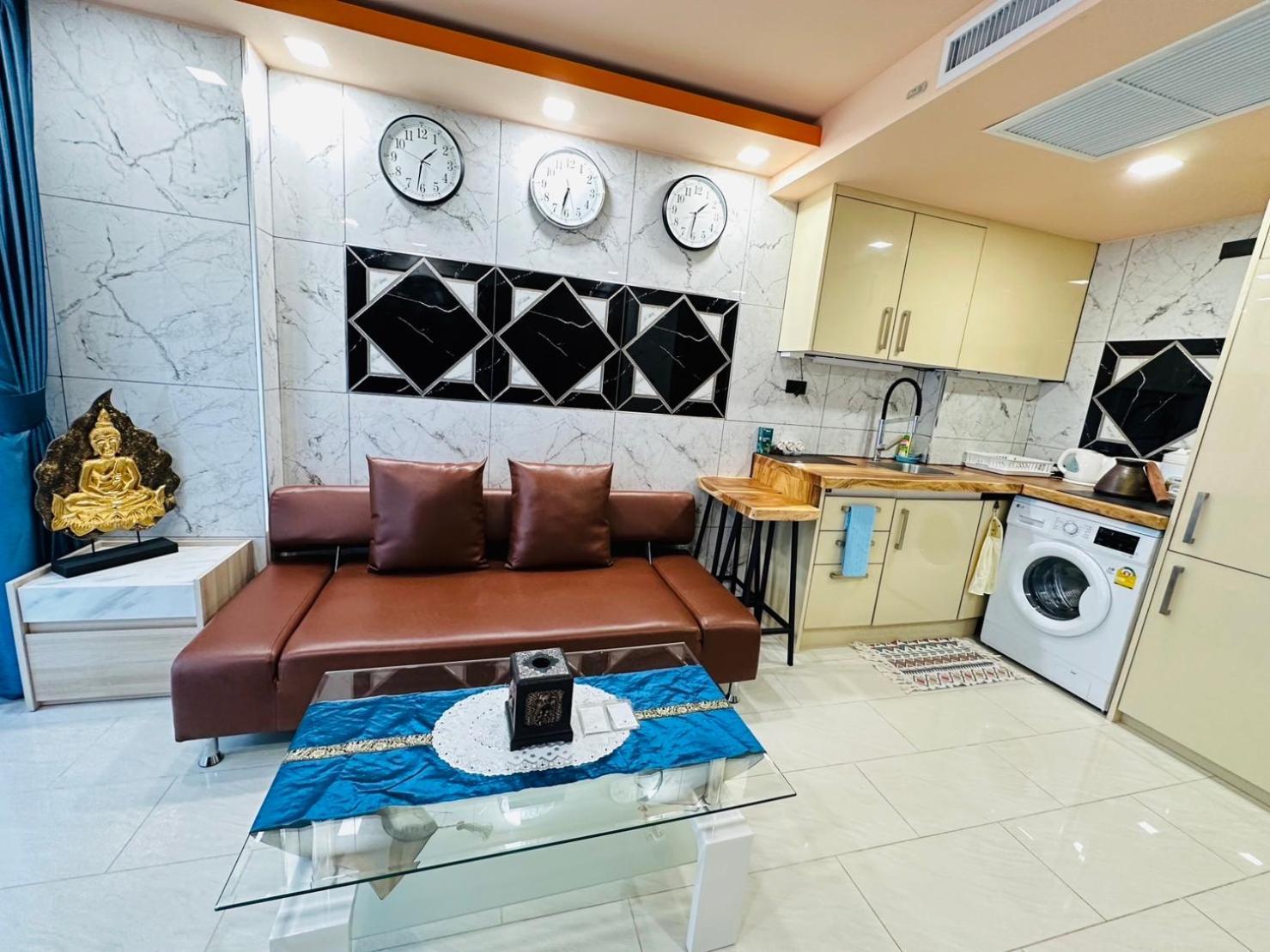 Luxury Business Suits In Grand Avenue By Pattaya City Estates Luaran gambar