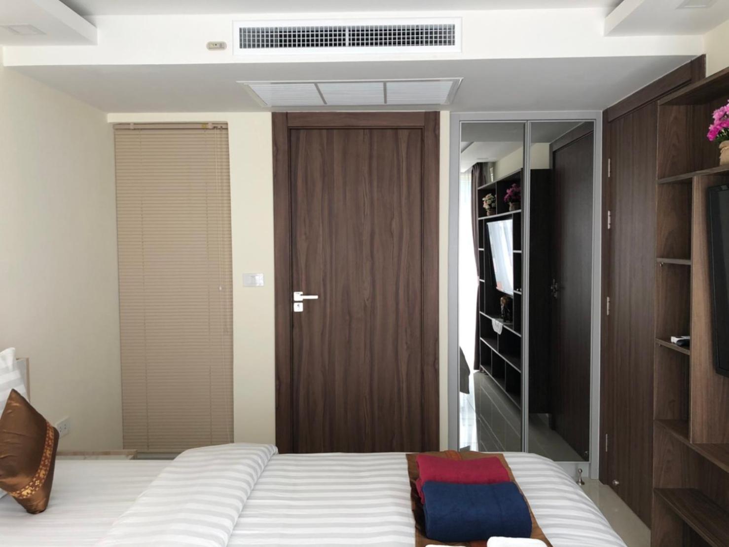 Luxury Business Suits In Grand Avenue By Pattaya City Estates Luaran gambar