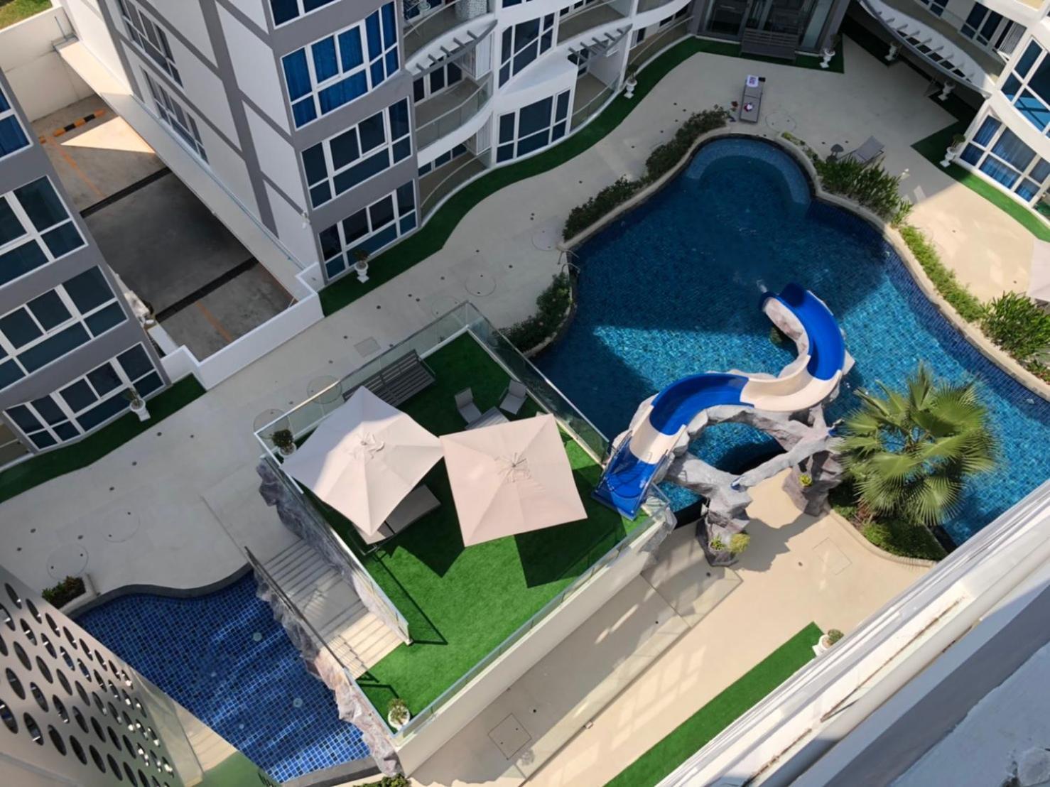 Luxury Business Suits In Grand Avenue By Pattaya City Estates Luaran gambar