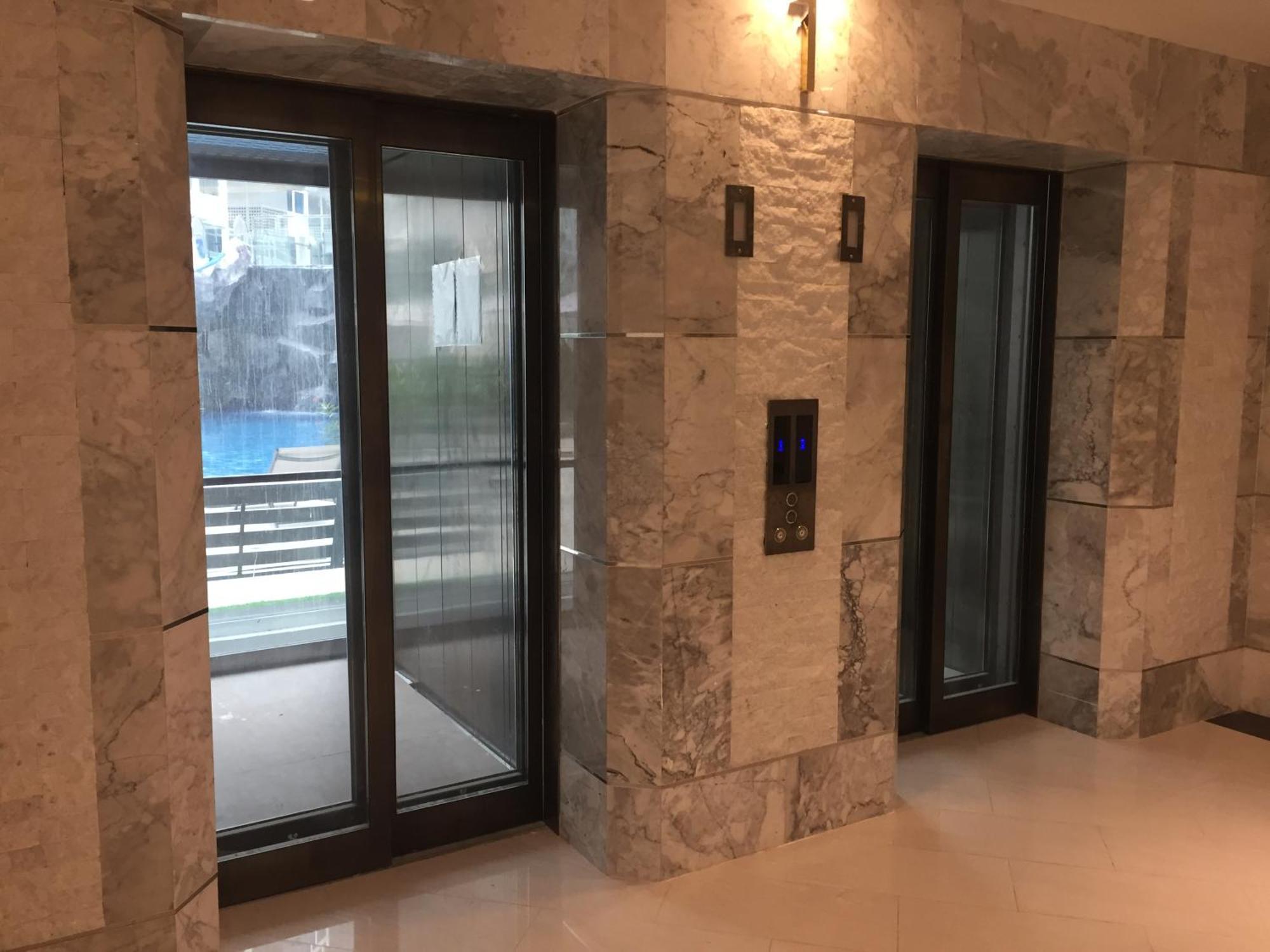Luxury Business Suits In Grand Avenue By Pattaya City Estates Luaran gambar
