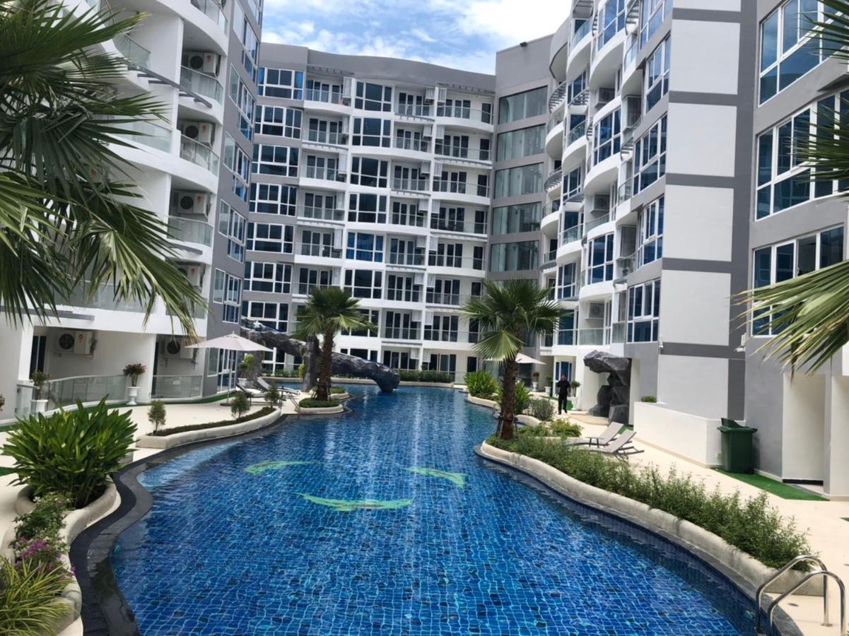 Luxury Business Suits In Grand Avenue By Pattaya City Estates Luaran gambar