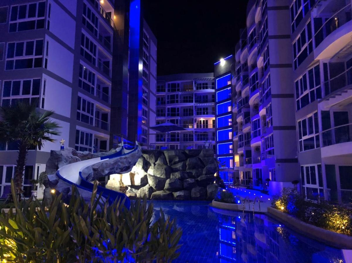 Luxury Business Suits In Grand Avenue By Pattaya City Estates Luaran gambar
