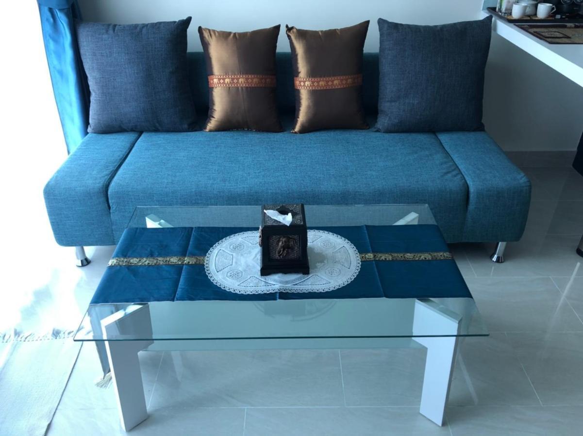 Luxury Business Suits In Grand Avenue By Pattaya City Estates Luaran gambar